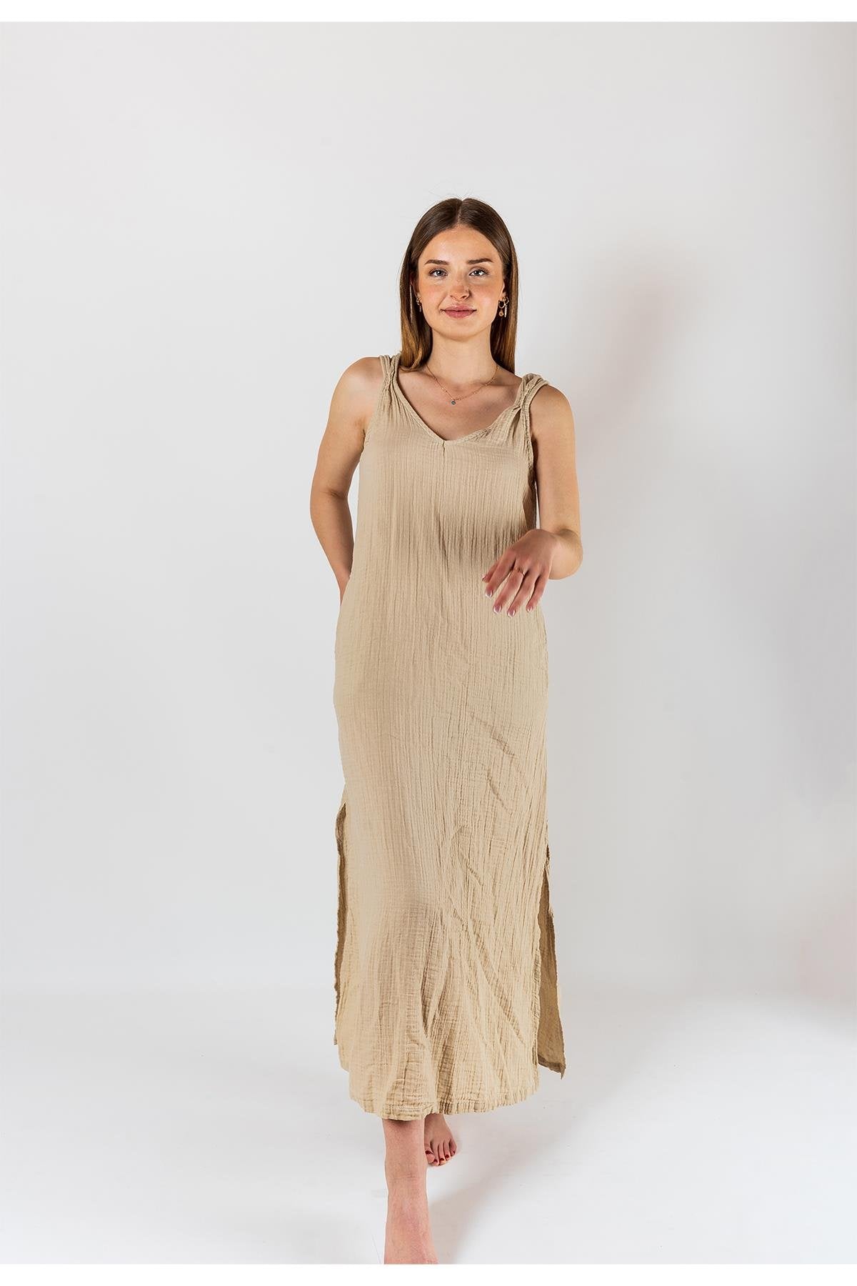 Kyra Müslin Kleid mit Schulterausschnitt, beige