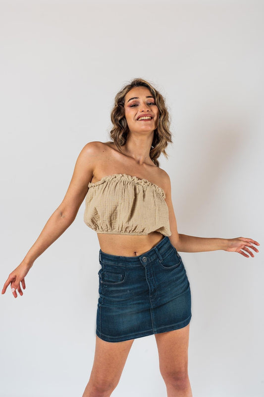 Kyra Müslin, trägerloses Crop-Top, beige